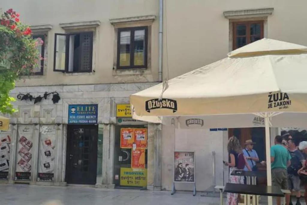 Apartman Julija 1 Rijeka Bagian luar foto