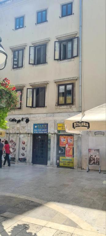 Apartman Julija 1 Rijeka Bagian luar foto