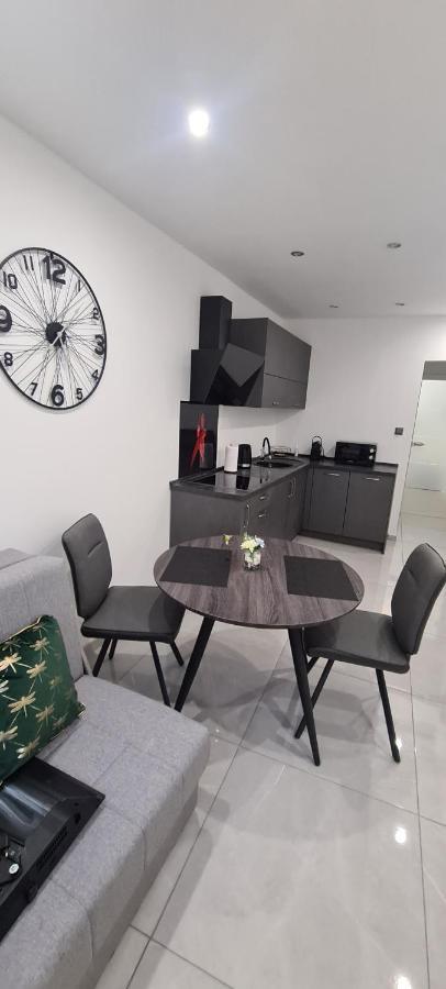 Apartman Julija 1 Rijeka Bagian luar foto